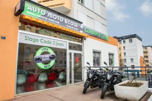 Image de l'auto-école à Palaiseau, Conduite Sûre