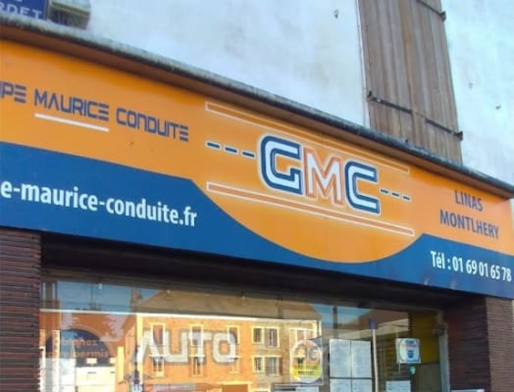GMC Montlhéry — photo 2