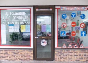 Image de l'auto-école à Sainte Genevieve Des Bois, AEC Conduite