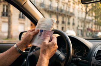 Permis de conduire dématérialisé : ce que dit vraiment le droit